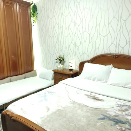 Homestay Faristha House Abbiategrasso